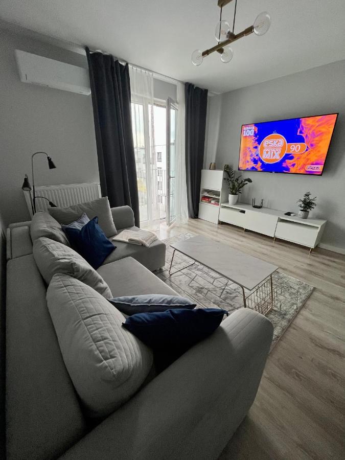 Apartment Zyczliwa Warsaw