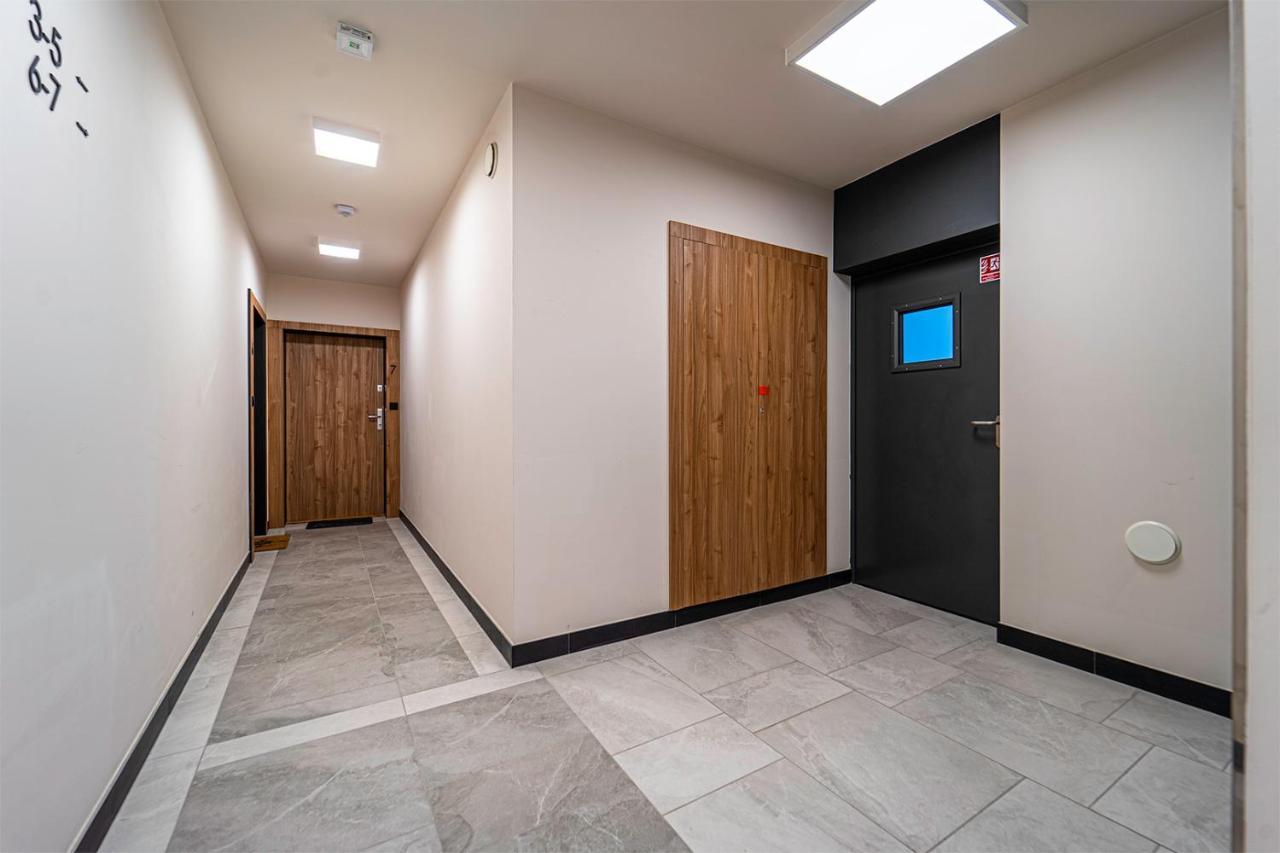 Ursus Comfy With Free Parking Apartment