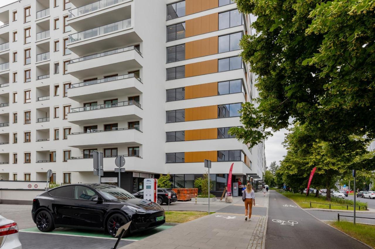 Apartment Pozytywny Mokotow With Balcony By Renters Warsaw