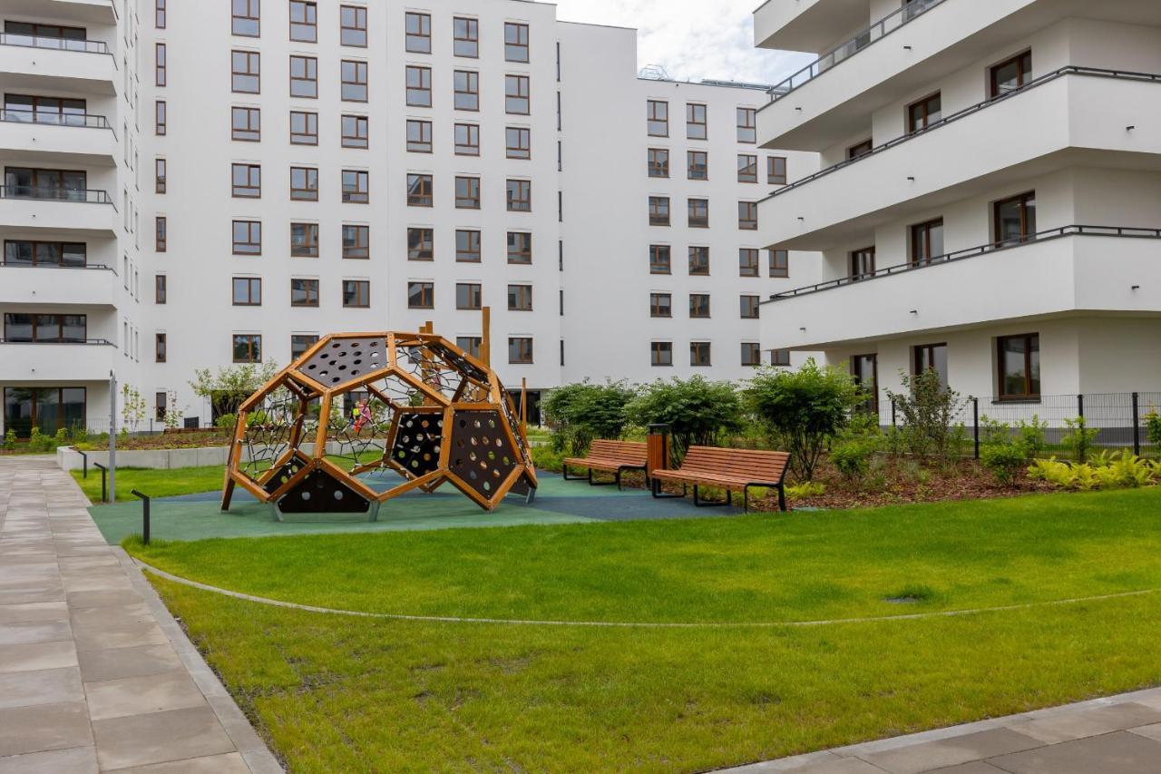 Pozytywny Mokotow With Balcony By Renters Apartment Warsaw