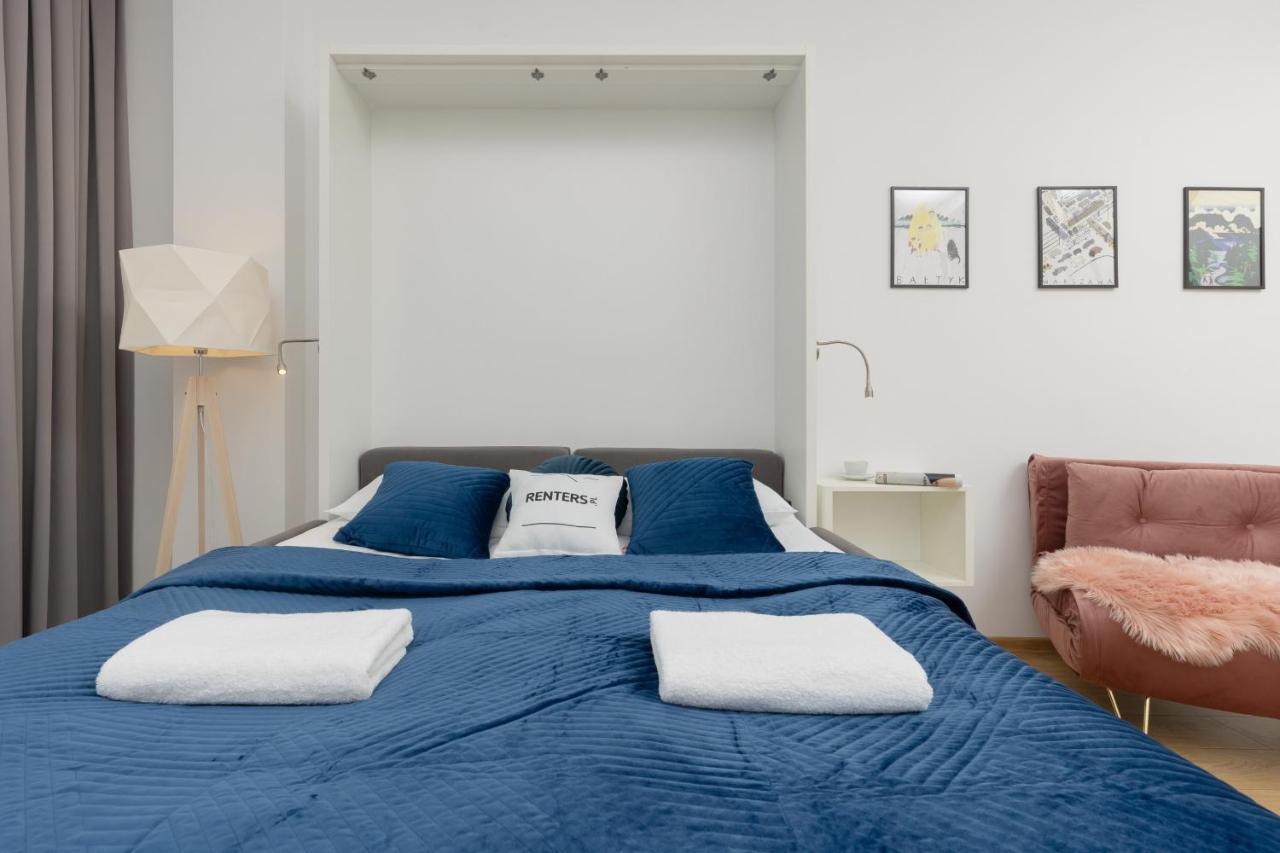 Aleje Jerozolimskie With Parking And Ac By Renters Warszawa