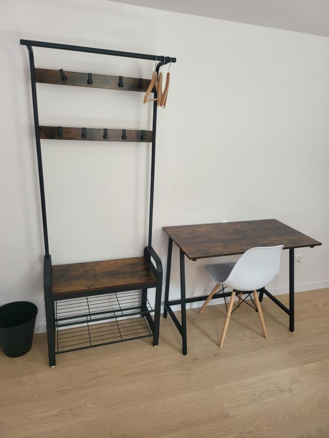 Rooms4rest Wiertnicza - Private For Tourists - Atr Consulting Sp, Z O,o, *