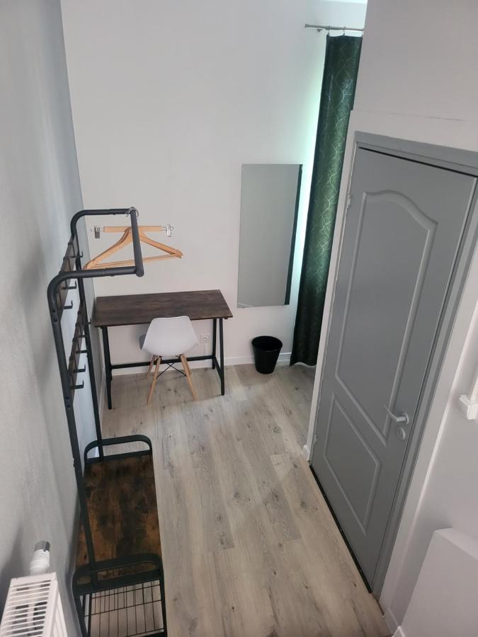 Rooms4rest Wiertnicza - Private For Tourists - Atr Consulting Sp, Z O,o, Hostel