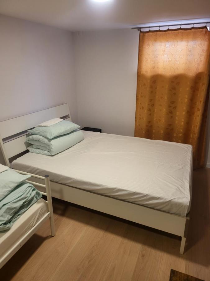 Rooms4rest Wiertnicza - Private For Tourists - Atr Consulting Sp, Z O,o, Hostel