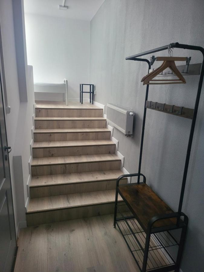 Rooms4rest Wiertnicza - Private For Tourists - Atr Consulting Sp, Z O,o, Hostel