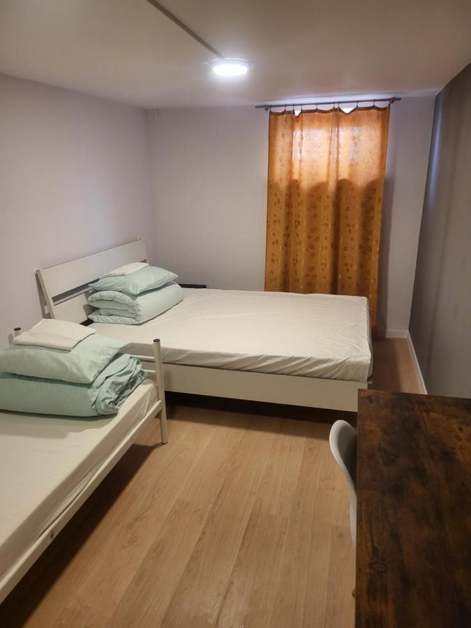 Rooms4rest Wiertnicza - Private For Tourists - Atr Consulting Sp, Z O,o, Warsaw