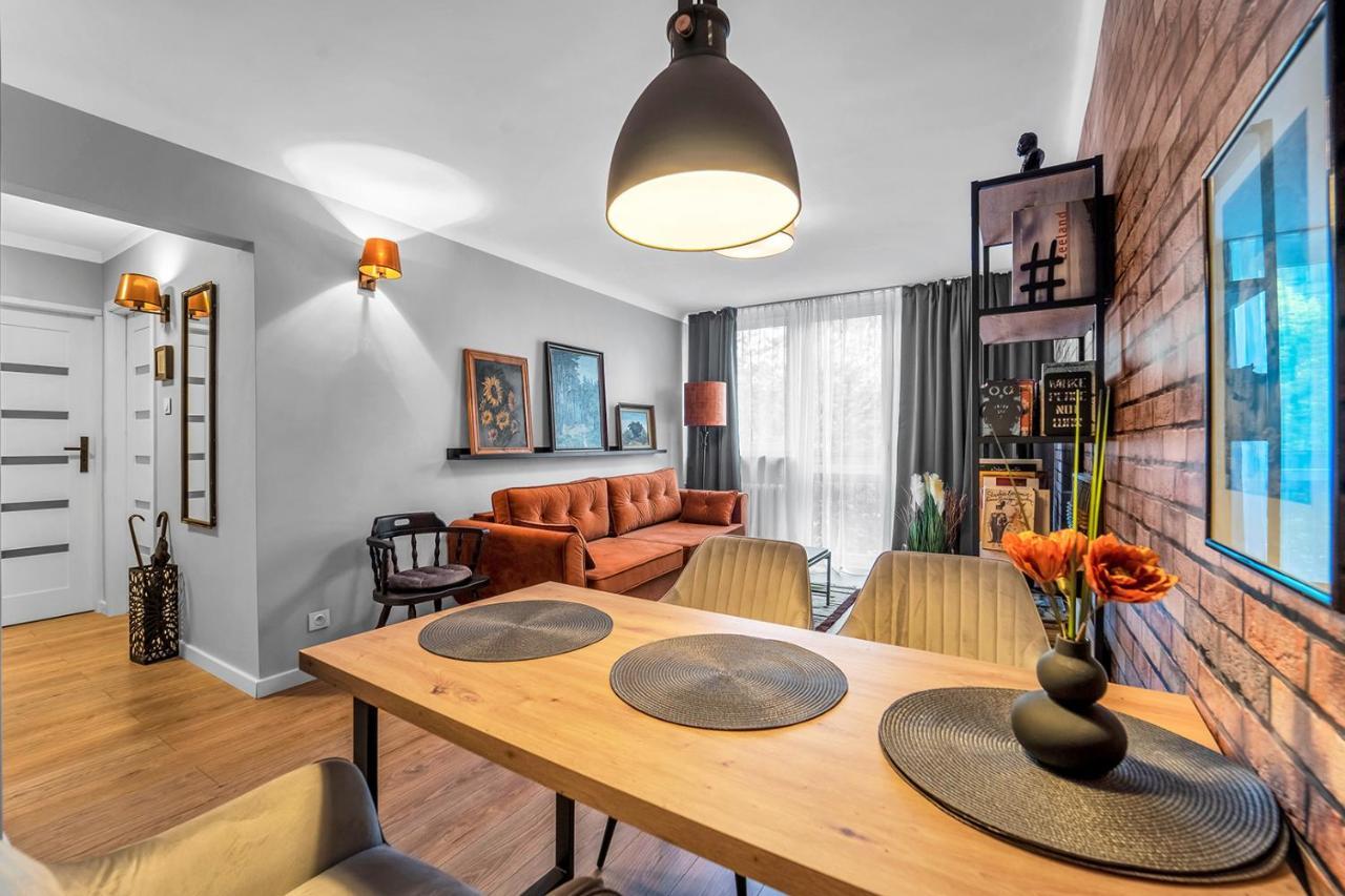Grzybowska 9 Apartament *