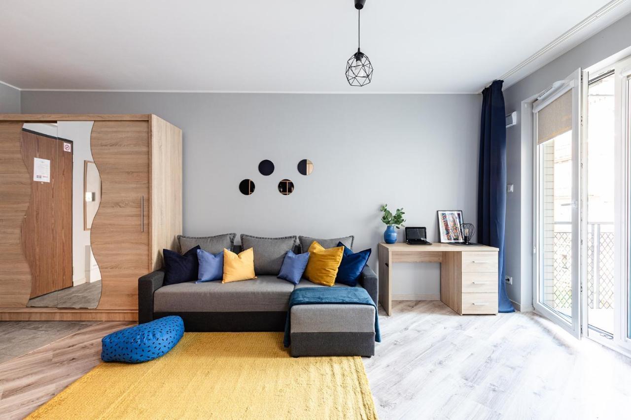 Superapart Stalowa 39 Modern Unit With Kitchen & Wifi