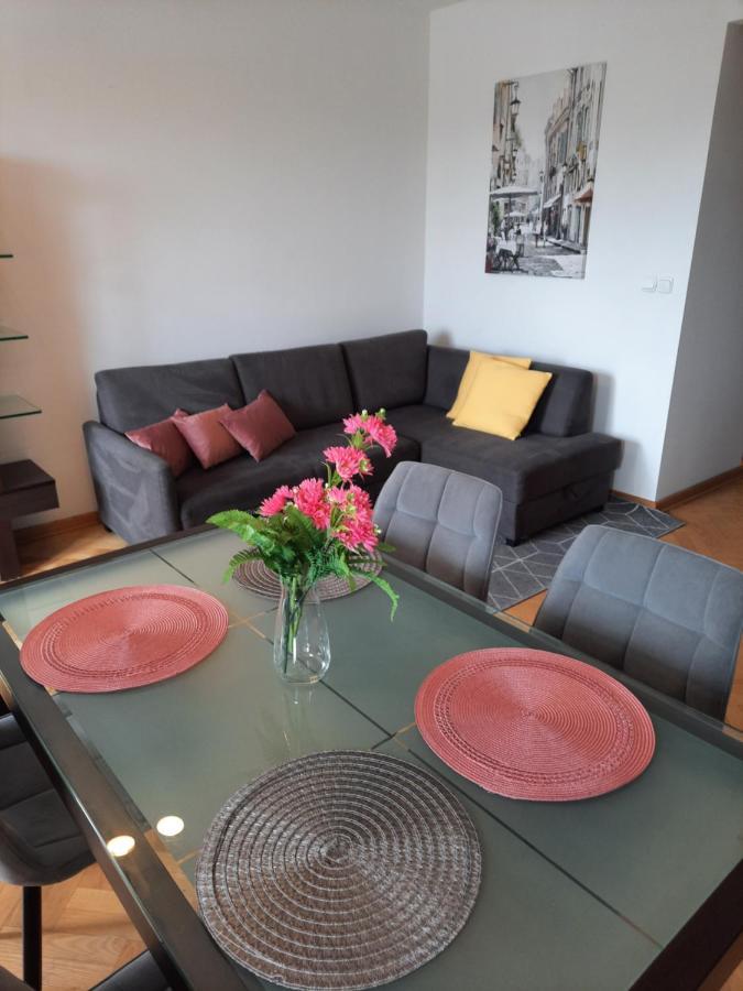 Sloneczny Apartament Bluszczanska *