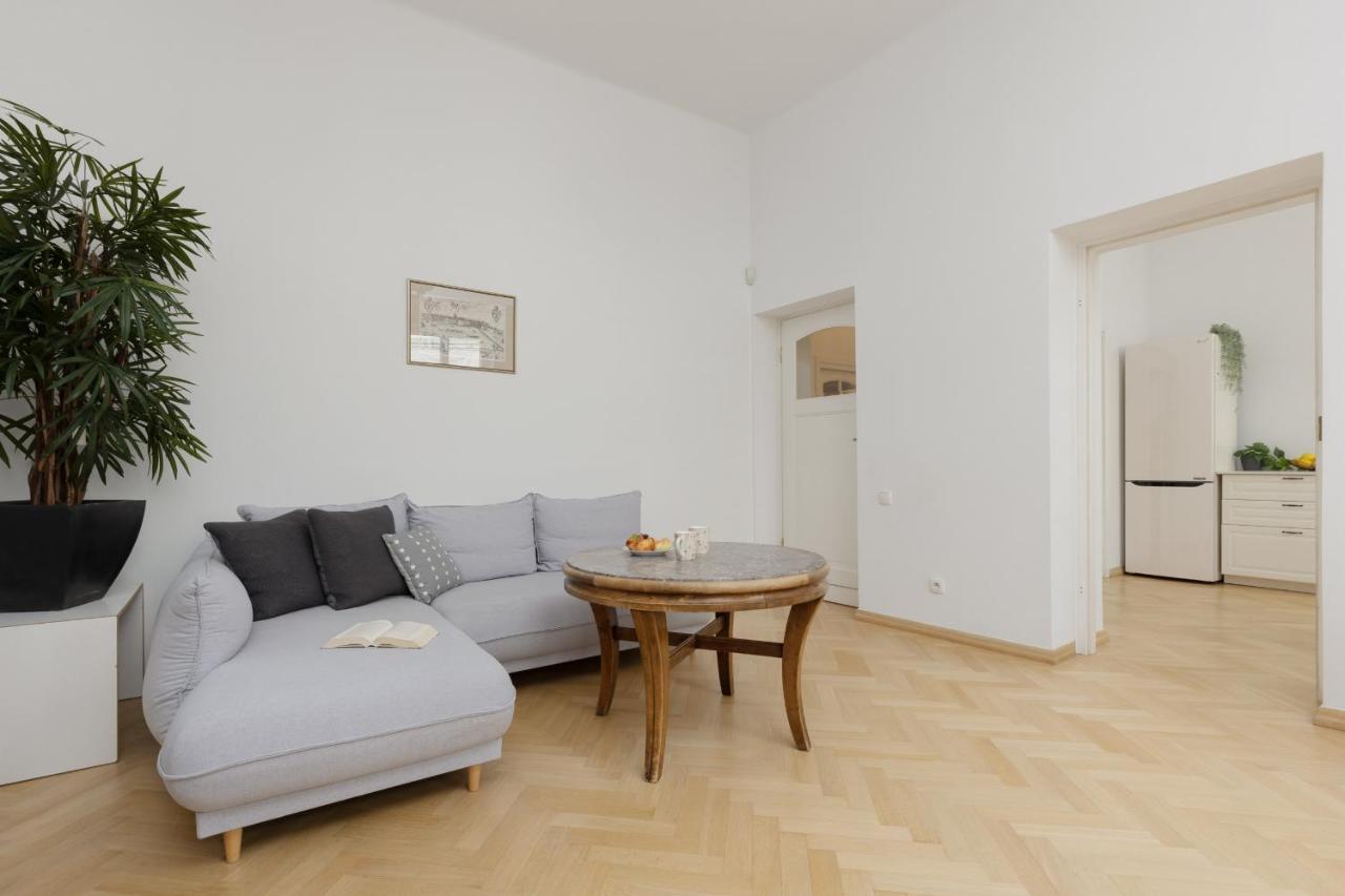 Apartment Family Freta Old Town By Renters *
