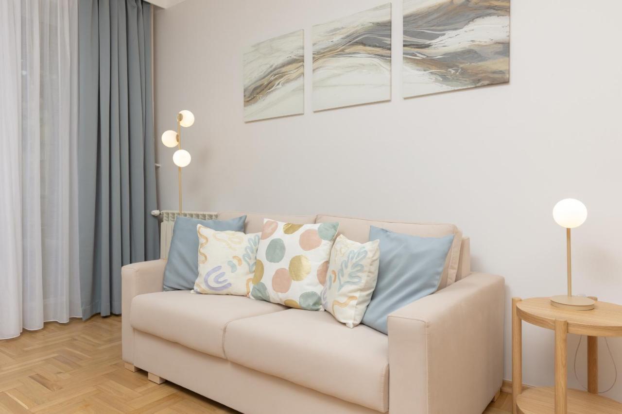 Bright Kasprzaka Wola Near Metro Station By Renters Apartment *