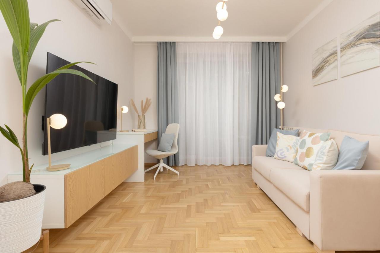 Bright Kasprzaka Wola Near Metro Station By Renters Apartment Warsaw