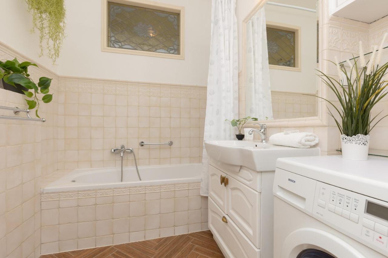 Family Freta Old Town By Renters Apartment *