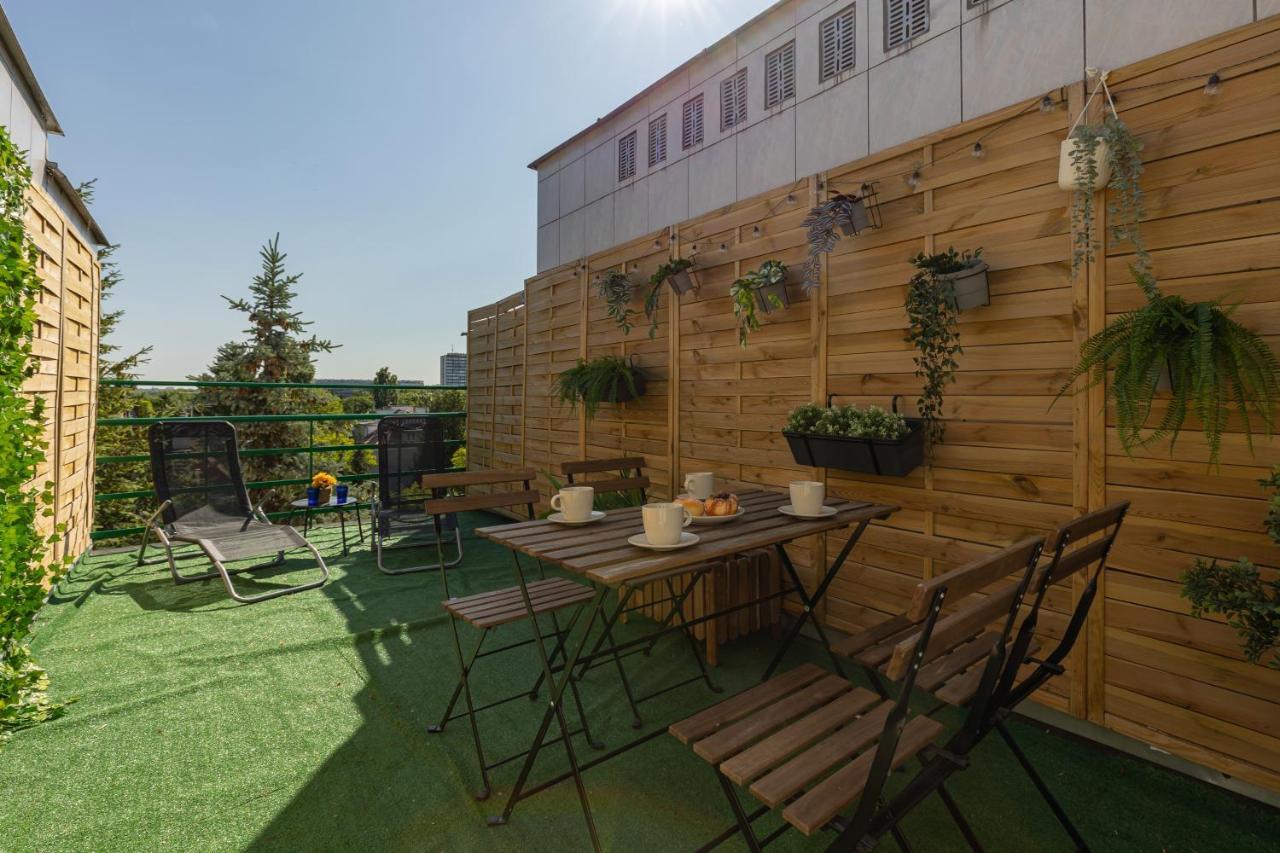 Metro Plac Wilsona Mickiewicza By Renters