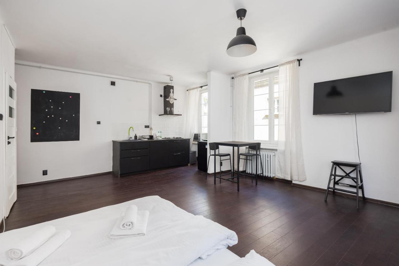 Old Town Square Black & White Studio Apartament Warszawa