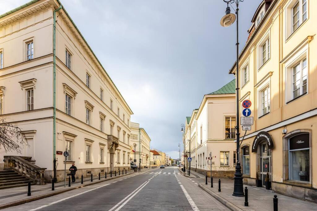 Apartment Miodowa 12, Old Town / 200 M From Castle Square