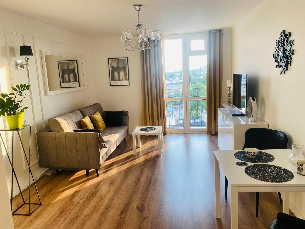 Apartment Elegant And Green, Near M1 Metro