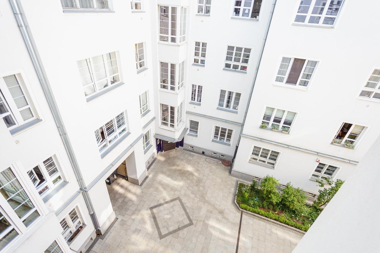 Regem Center