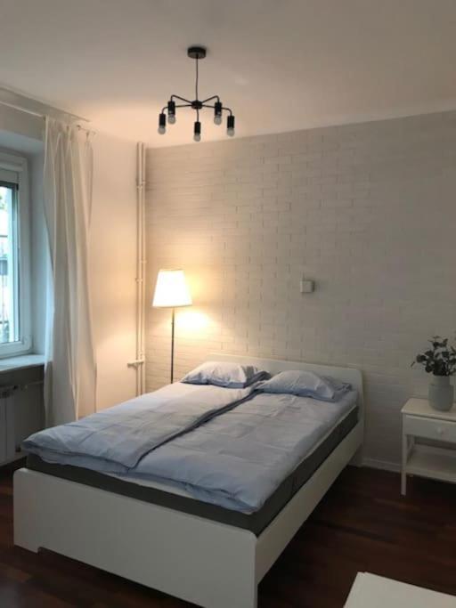 Apartment Piekne, Nowoczesne Mieszkanie Na Ulicy Chmielnej, Samo Centrum.