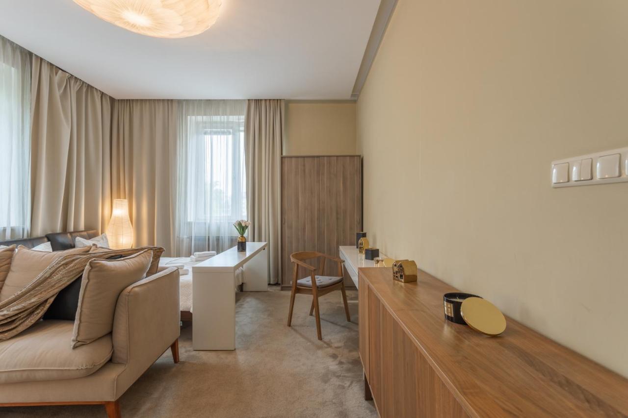 - Great Location - Bright And Stylish In The Center - Plac Konstytucji Apartment