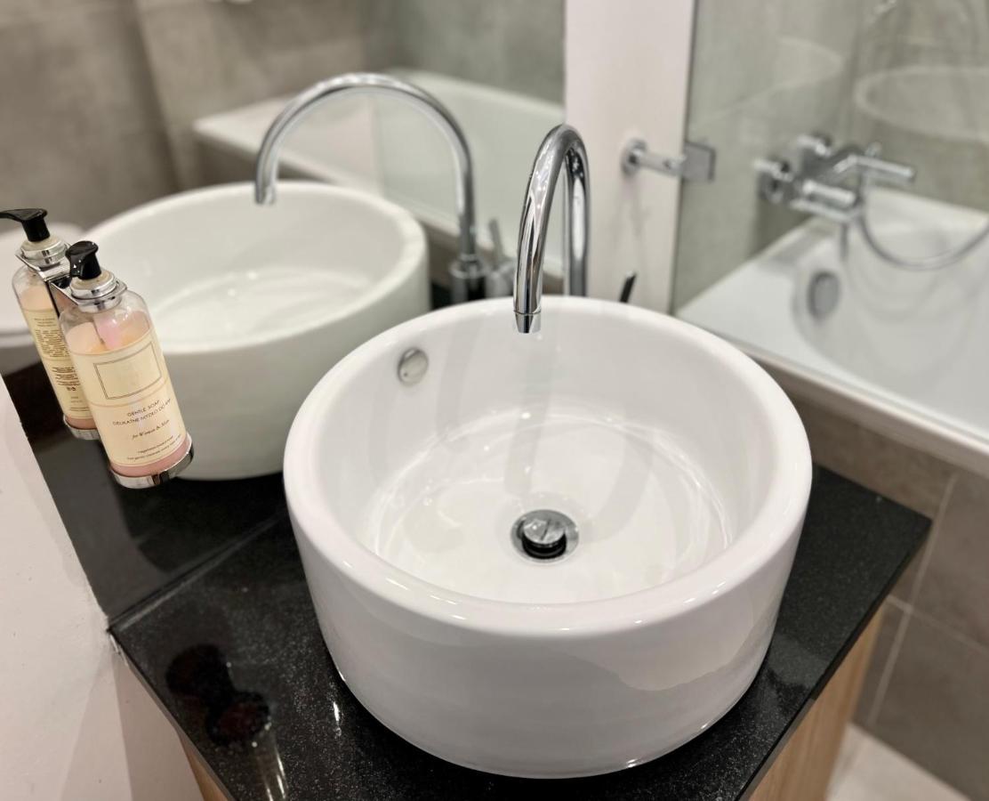 Apartamento K22 Zachodnia Slawinska 502 Varsóvia