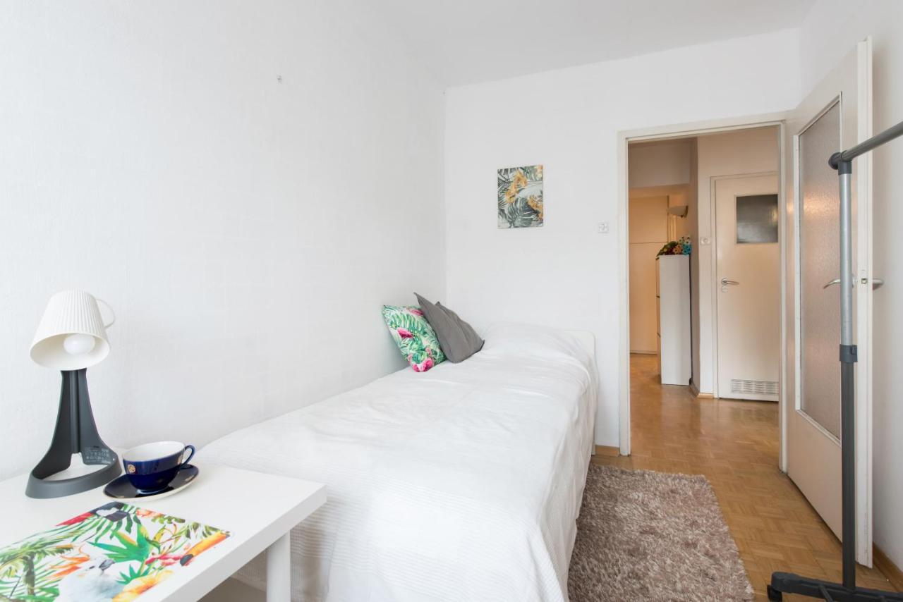 Room, Inflancka 19