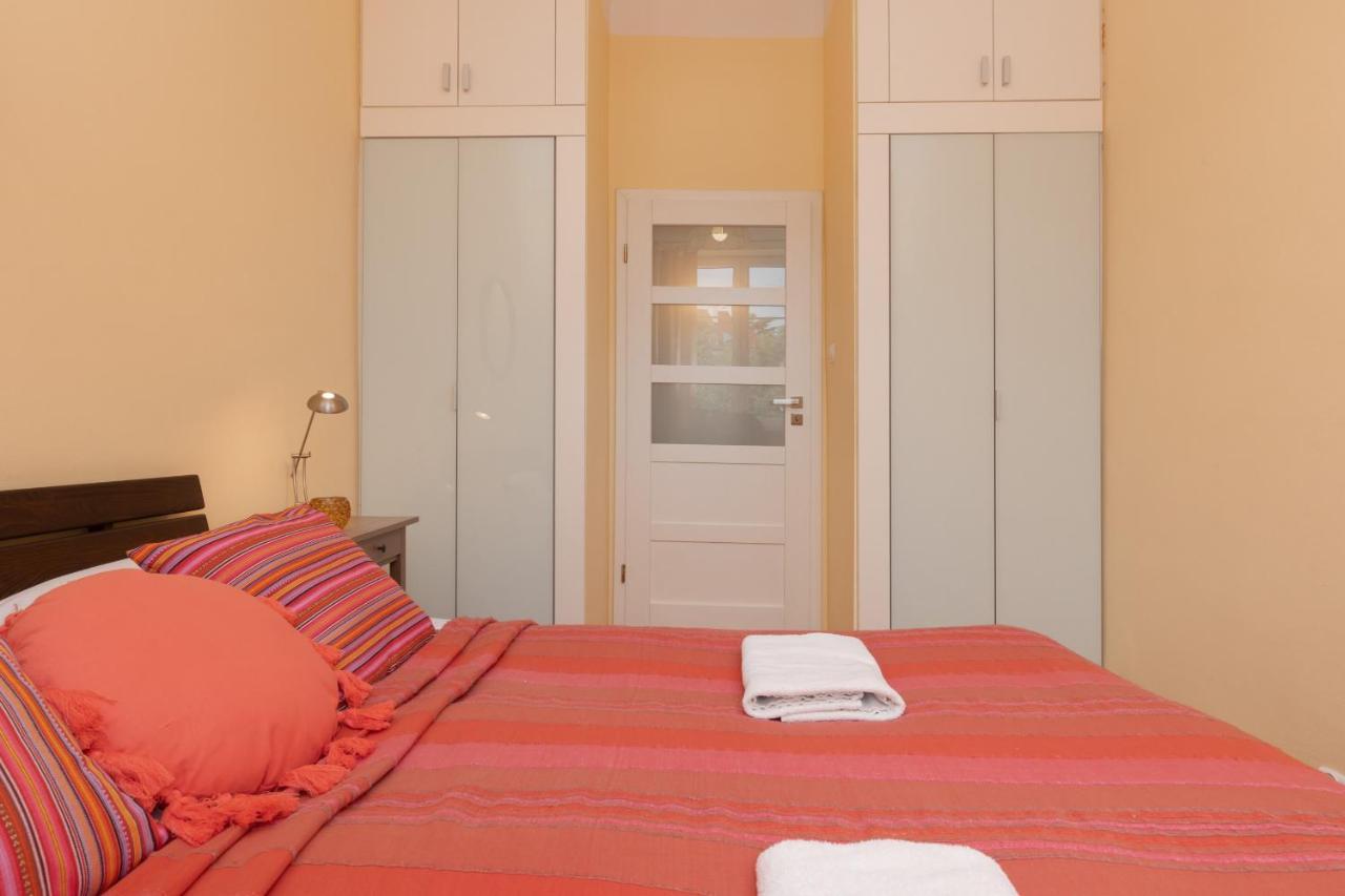 New Town Square For 5 Guests By Renters Apartamento Varsóvia