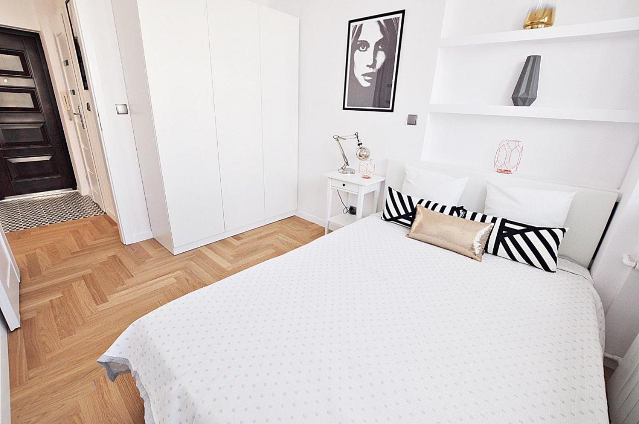 Premium Place In The Centre, Wi-fi - By Hik Apartment Warsaw