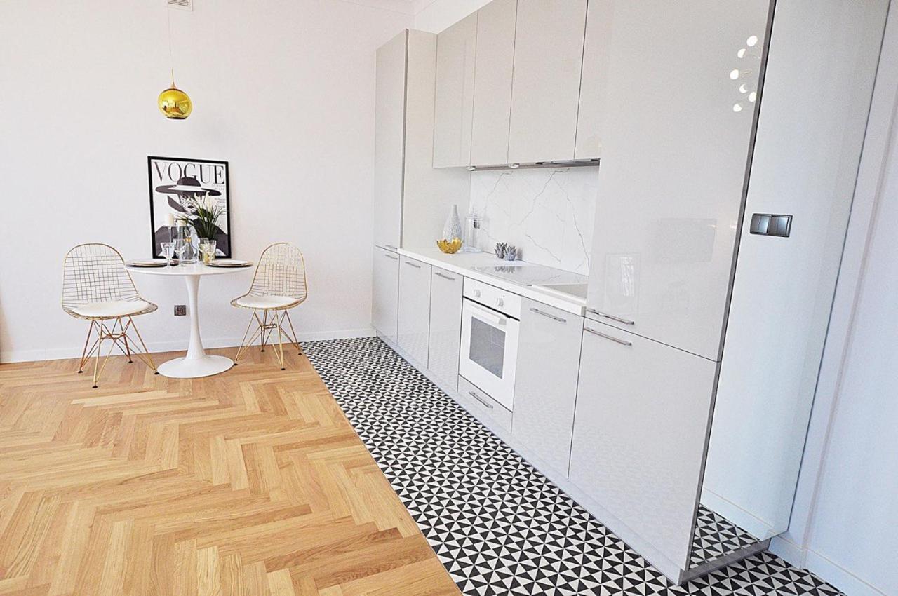 Premium Place In The Centre, Wi-fi - By Hik Apartment Warsaw