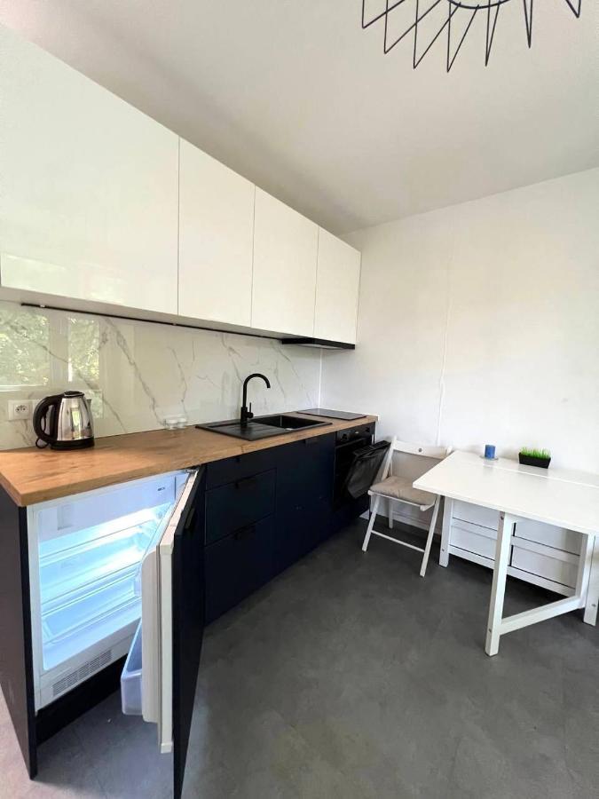 Quiet Near The Park, Metro, Centre, Wi-fi - By Hik Apartment *