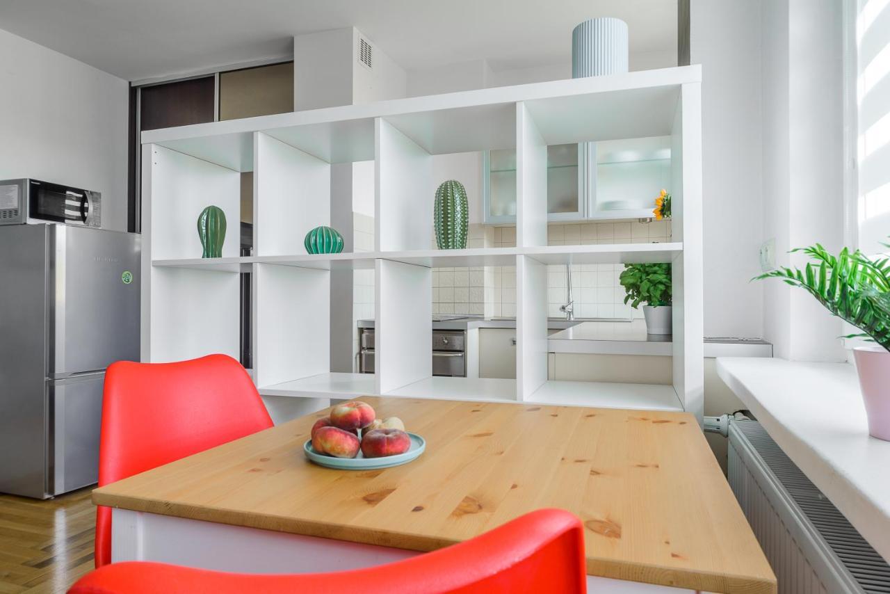 Apartament Shortstaypoland Madalinskiego *