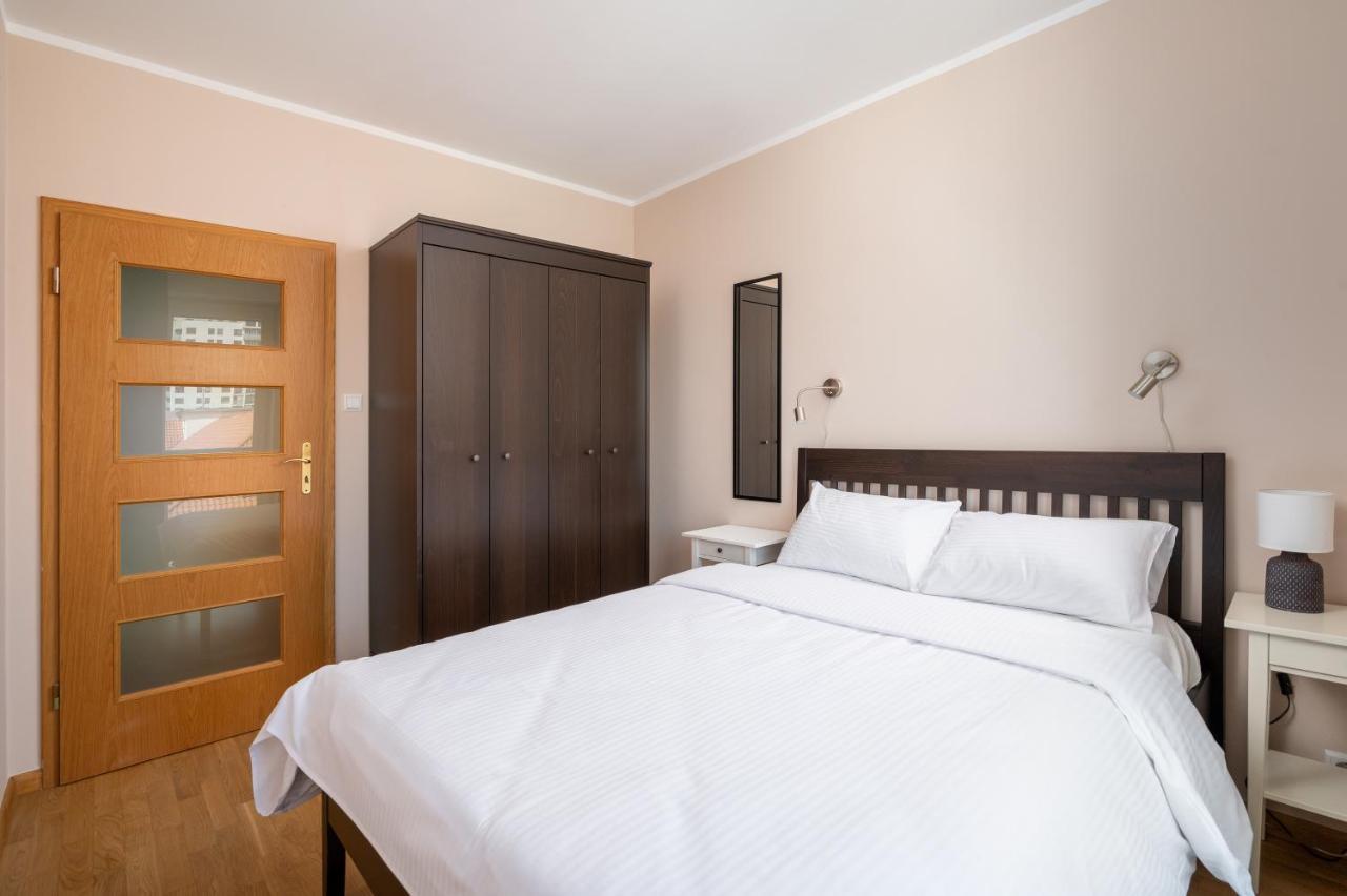 Wola Rogalinska Comfort Apartment *