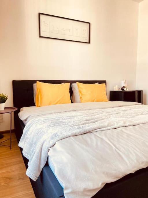 Spacious,stylish And Comfortable 2 With Million Dollar View Apartamento Varsóvia