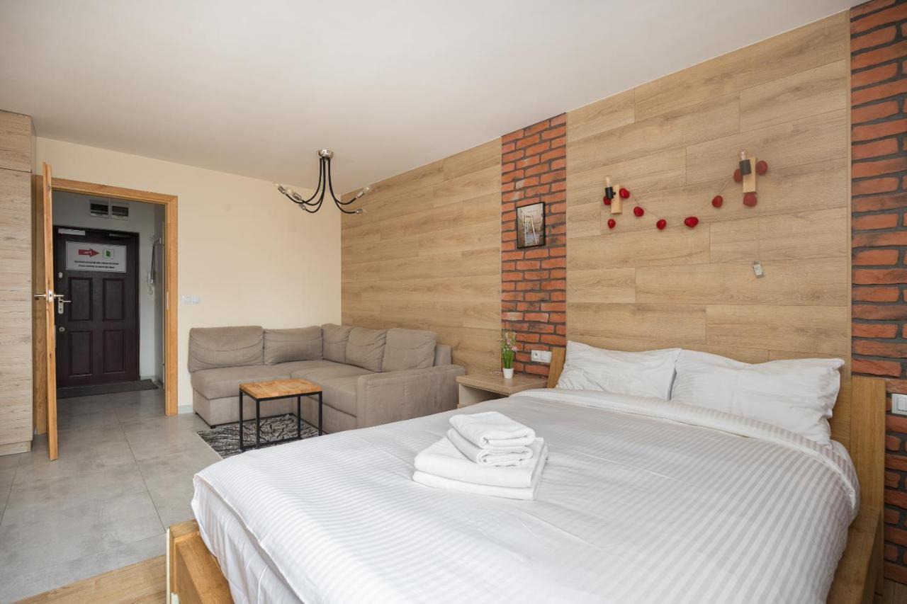Ochota Wooden Apartment
