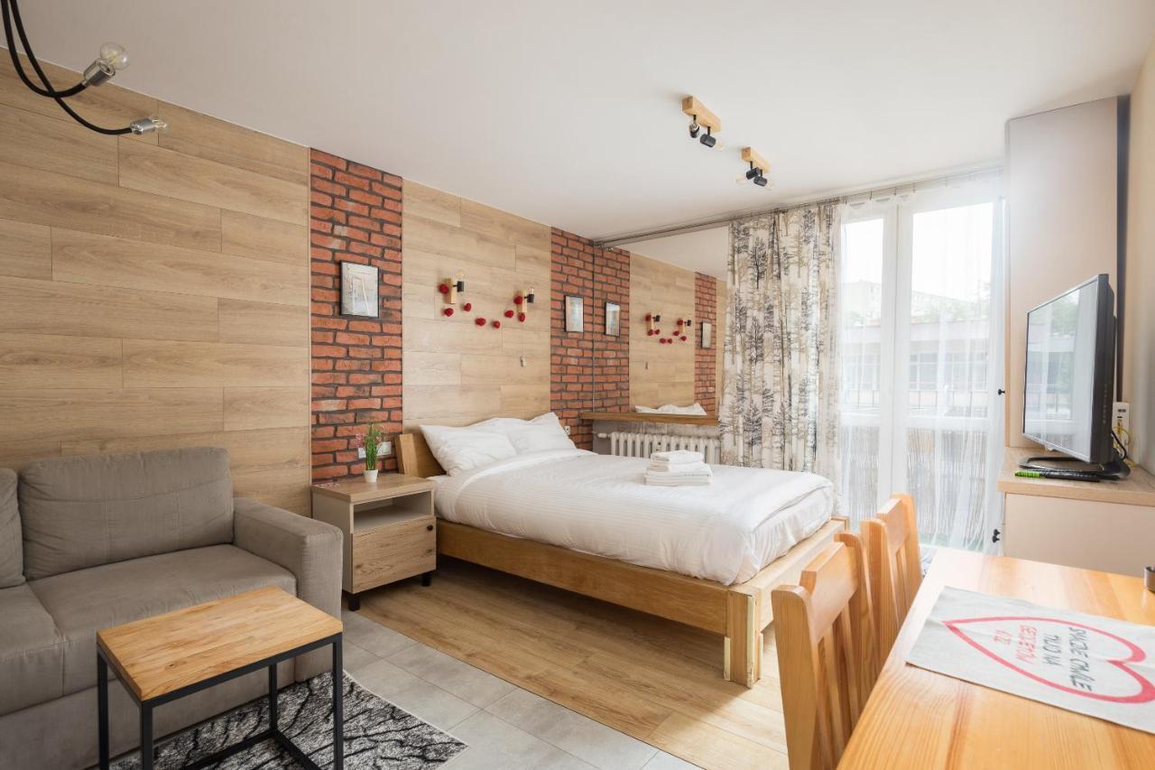 Ochota Wooden Apartment Warsaw