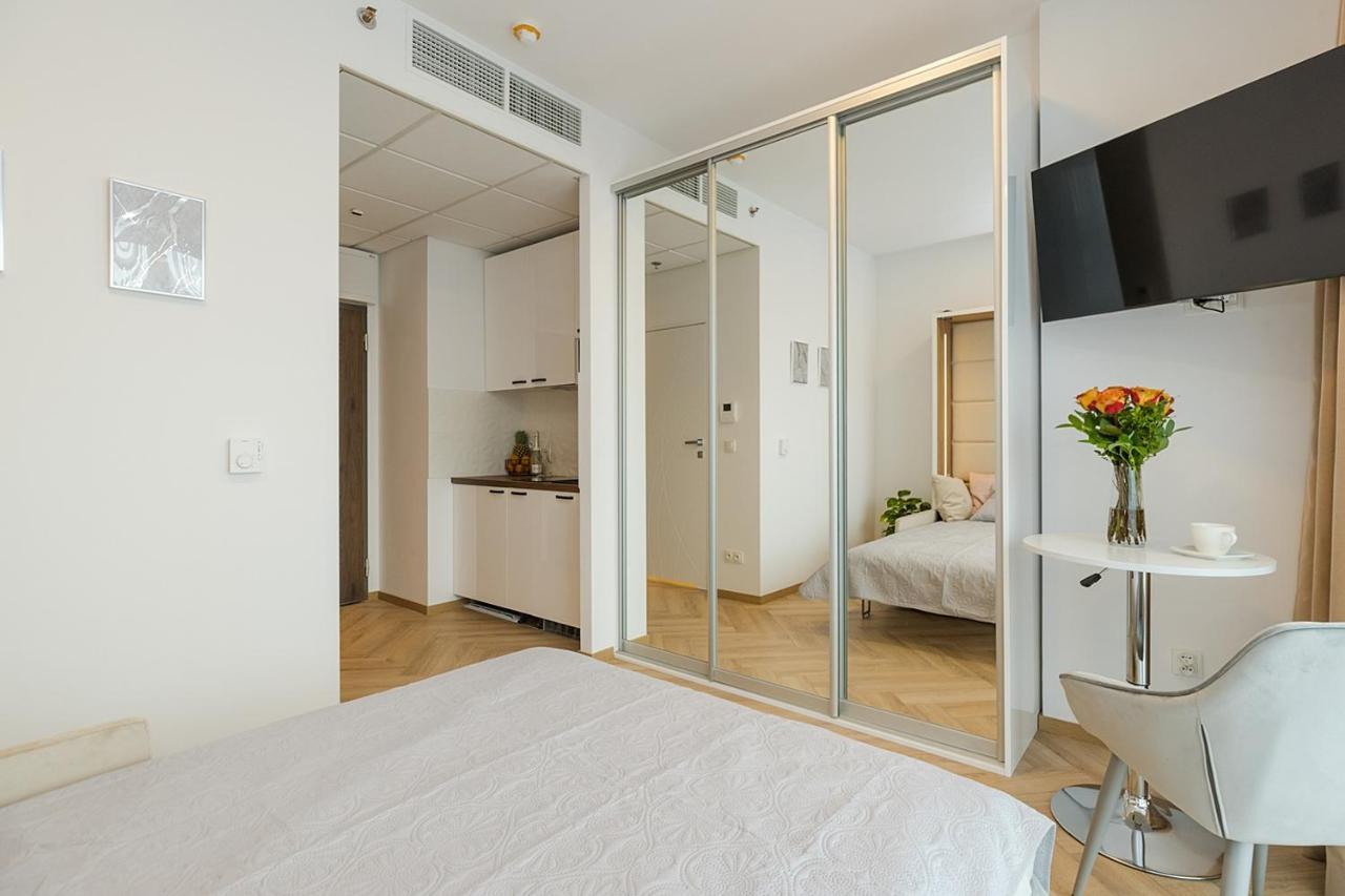 Căn hộ Kasprzaka 29 - Bezplatny Parking - Free Parking - Piekny Widok Na Centrum Miasta - Duzy Balkon - Smart Tv 55 Cali - Wifi - Better Warsaw