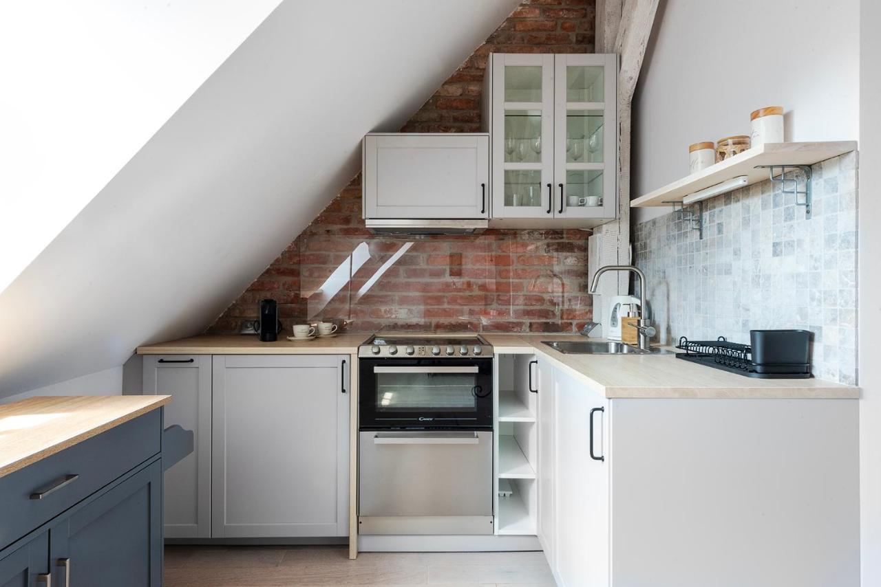 Apartamento High Standard Studio. Old Town. *
