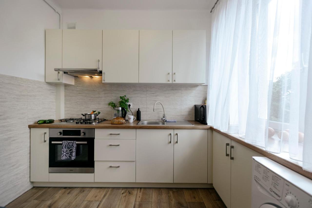 Căn hộ Gagarina 12 - Piekny Apartament Przy Lazienkach Krolewskich - Duze Lozko 160x200cm - Bardzo Duzy Balkon - Wifi - Telewizja Kablowa - Bezplatna Strefa Parkowania - Better *