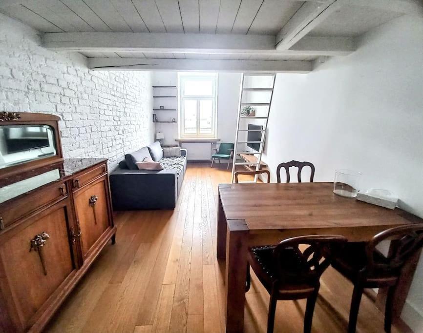 Apartment Concierge Radna