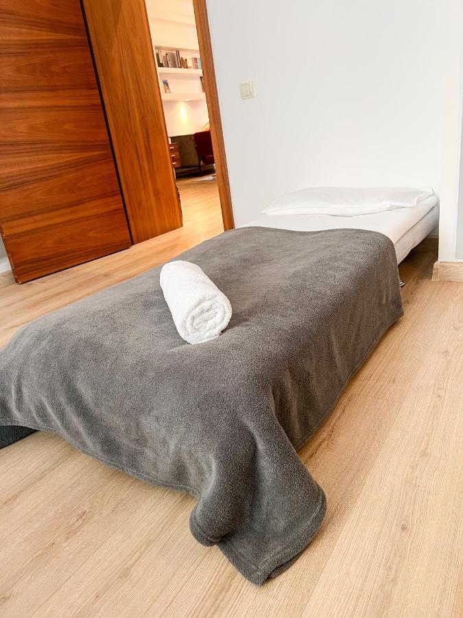 Metro Raclawicka Stylish & Modern Mokotow By Renters Apartment Warschau
