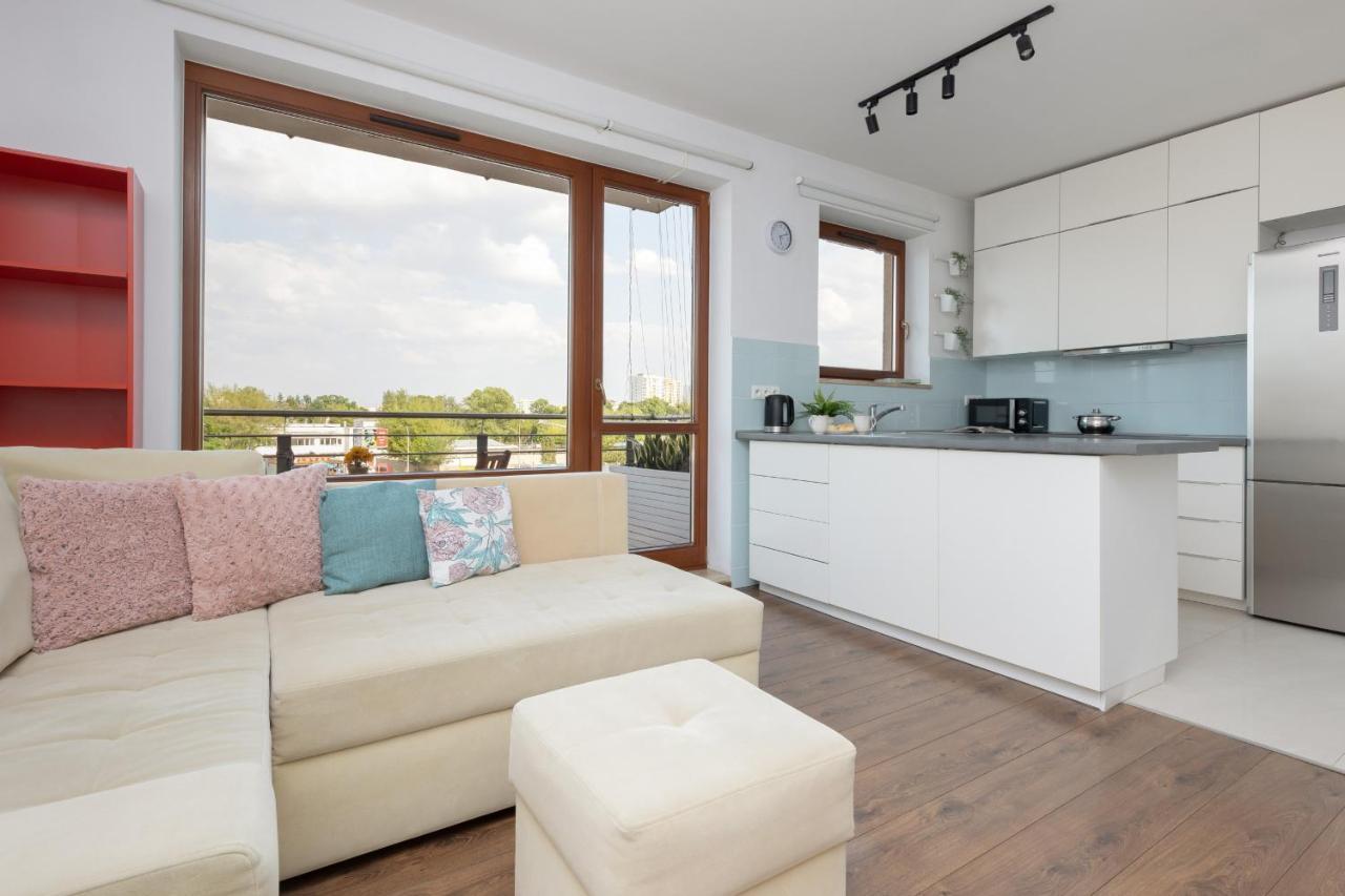 Spacious Family With Parking & Balcony In Warsaw, Bielany By Renters