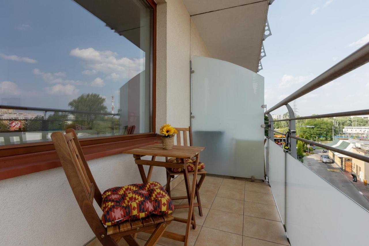 Spacious Family With Parking & Balcony In Warsaw, Bielany By Renters Căn hộ