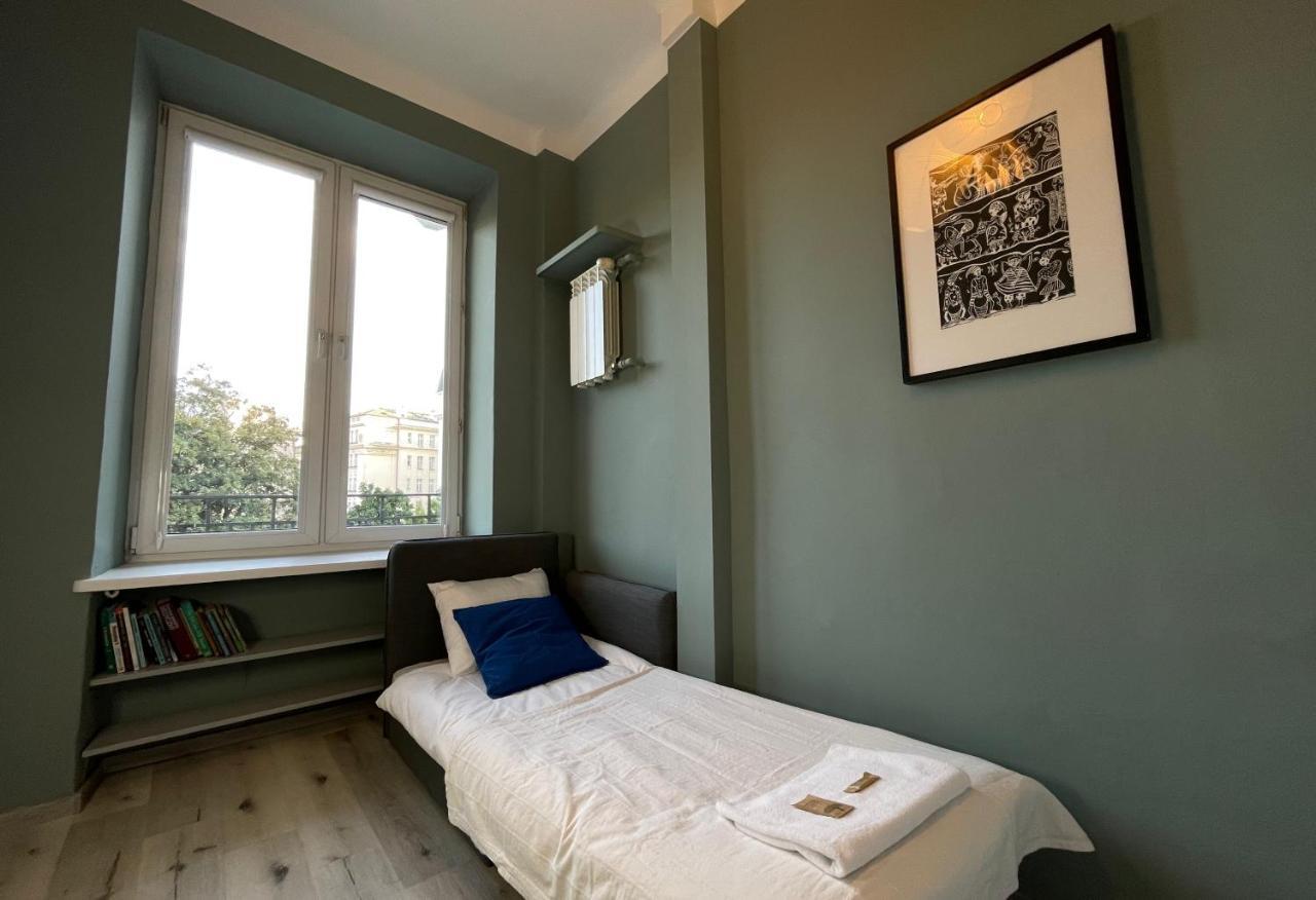 Apartment Concierge Tamka Chopin