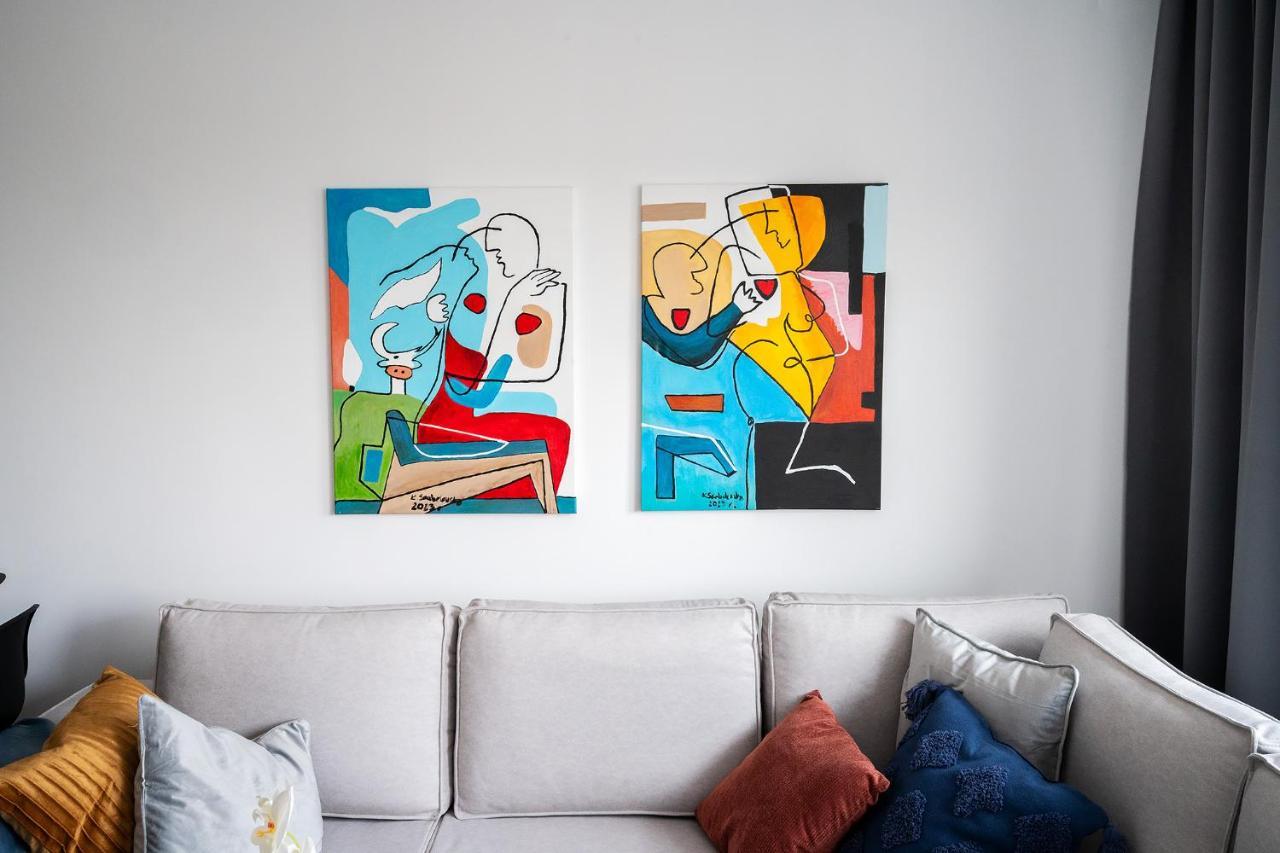 Wrzeciono 12 - Piekny Apartament Obok Szpitala Bielanskiego Oraz Awf, Bezplatna Strefa Parkowania - 400m Do Stacji Metra - Good *