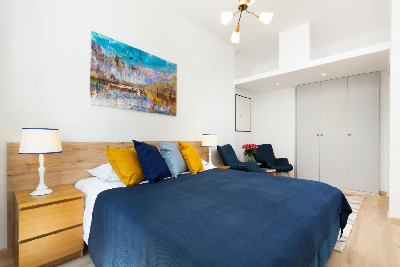 Metro Raclawicka Stylish & Modern Mokotow By Renters Warschau