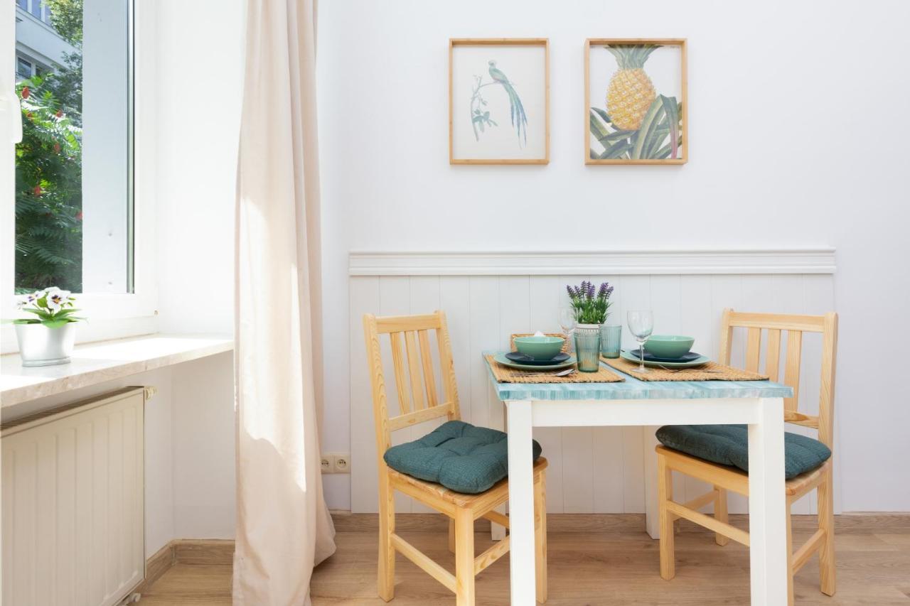 Metro Raclawicka Stylish & Modern Mokotow By Renters Apartment Warschau