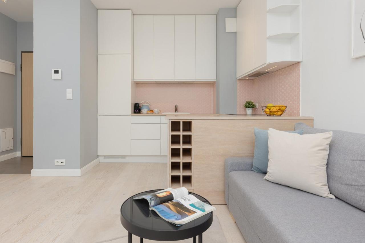 Sarmacka With Balcony Wilanow By Renters *