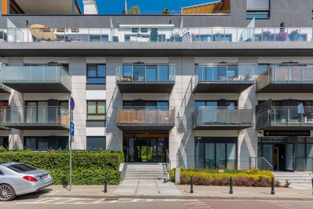 Apartment Sarmacka With Balcony Wilanow By Renters