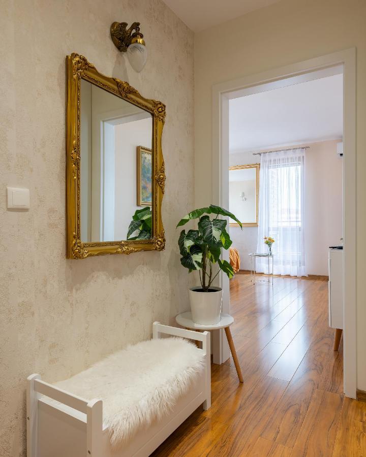 Apartment ~comfortify~ Kingsize Bed, A/c, Wifi, Skylineview