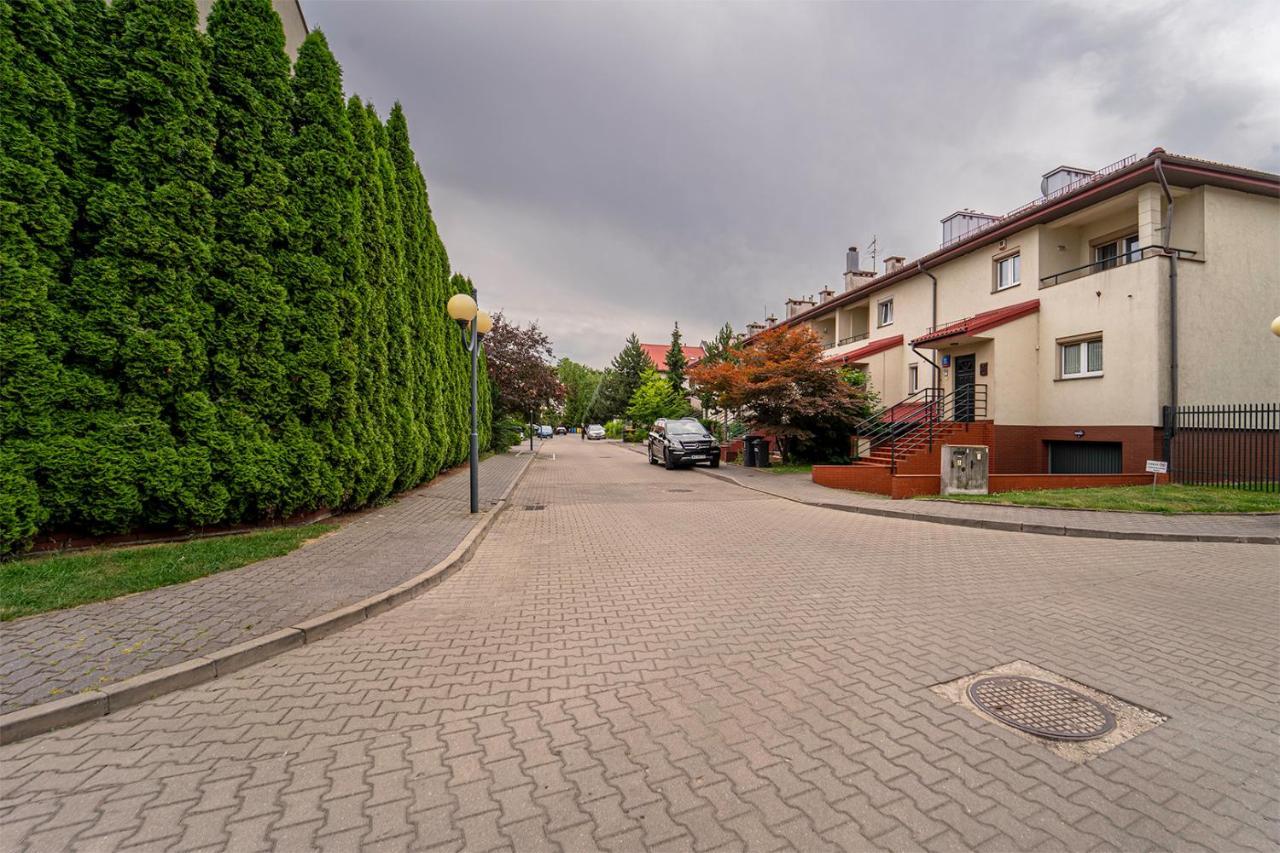 90m2 Prestige - Parking & Jacuzzi & Aircon By Rentujemy Apartament *
